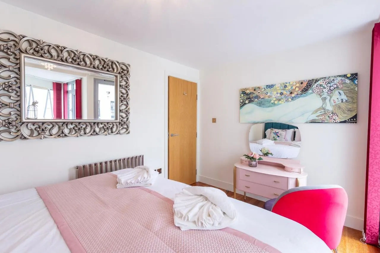 Luxury At The Brunswick - Free Parking-4 Bedrooms Brighton Holiday home