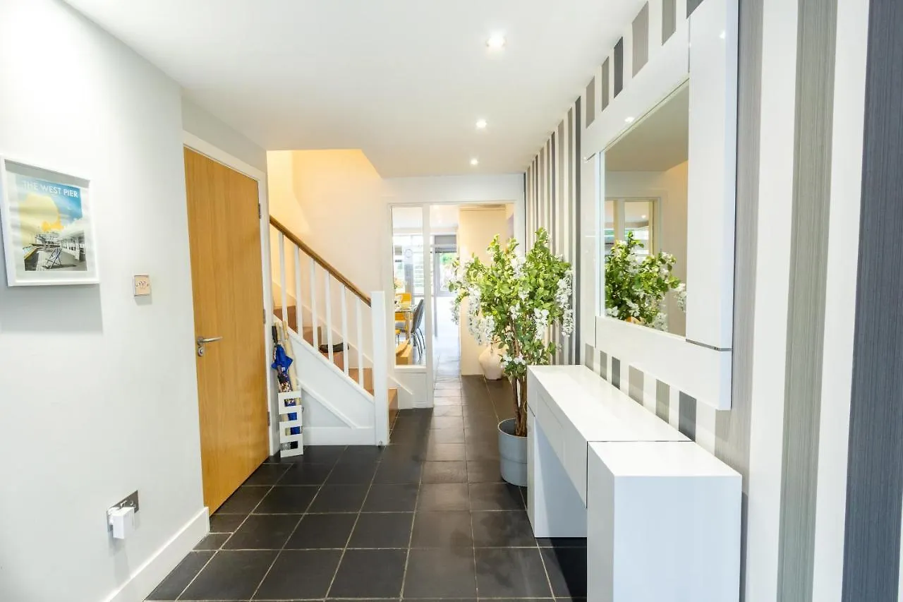 Luxury At The Brunswick - Free Parking-4 Bedrooms Brighton 0*,  United Kingdom