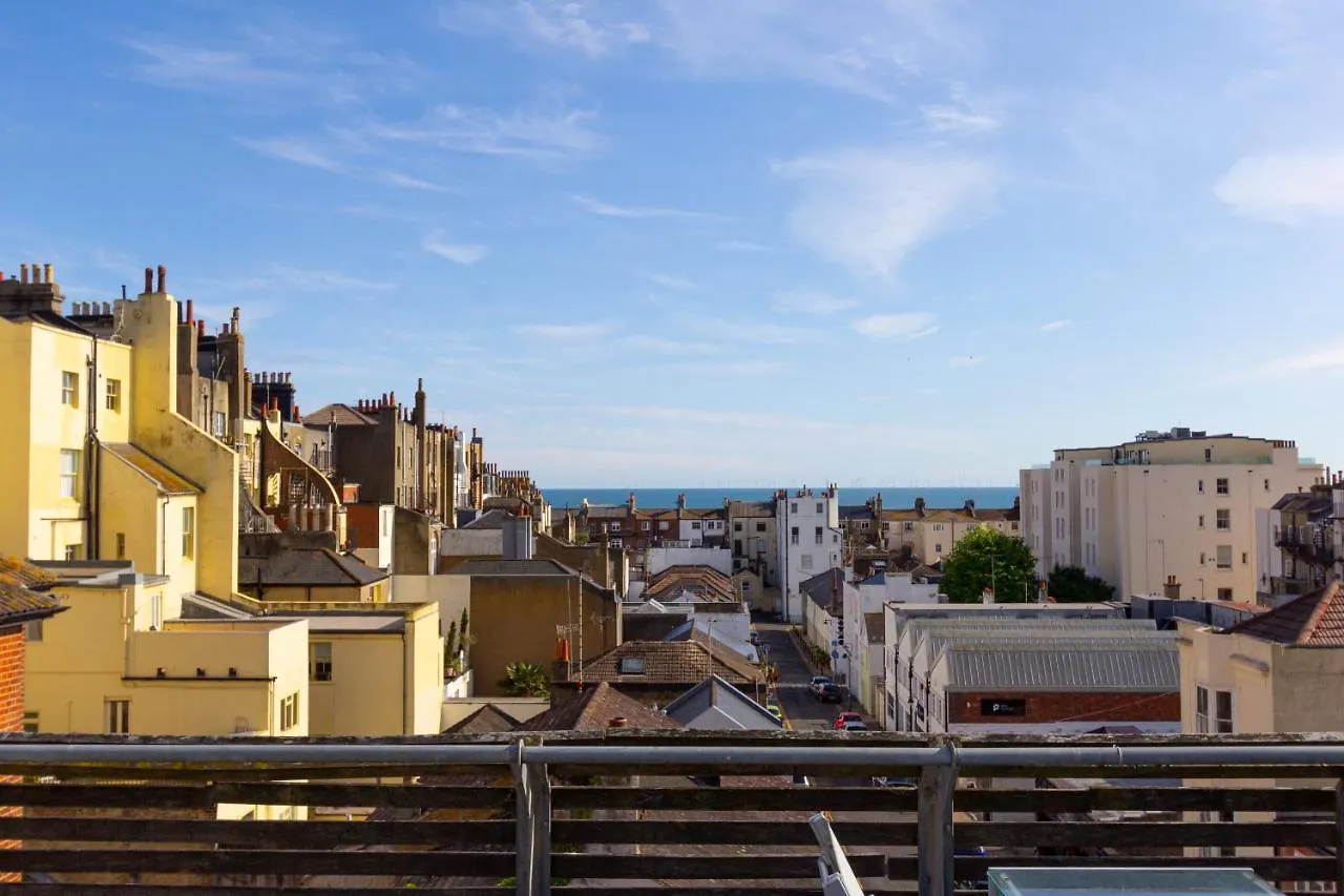 Holiday home Luxury At The Brunswick - Free Parking-4 Bedrooms Brighton