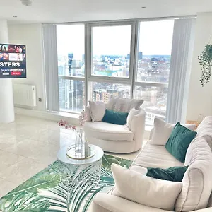 22nd Floor Luxury Centre Apartment Belfast